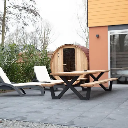 Wellness With Whirlpool And Sauna Holiday home Zevenhuizen (Zuidplas)