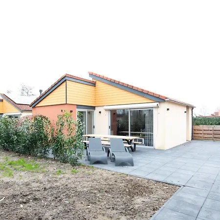 Wellness With Whirlpool And Sauna Holiday home Zevenhuizen (Zuidplas)